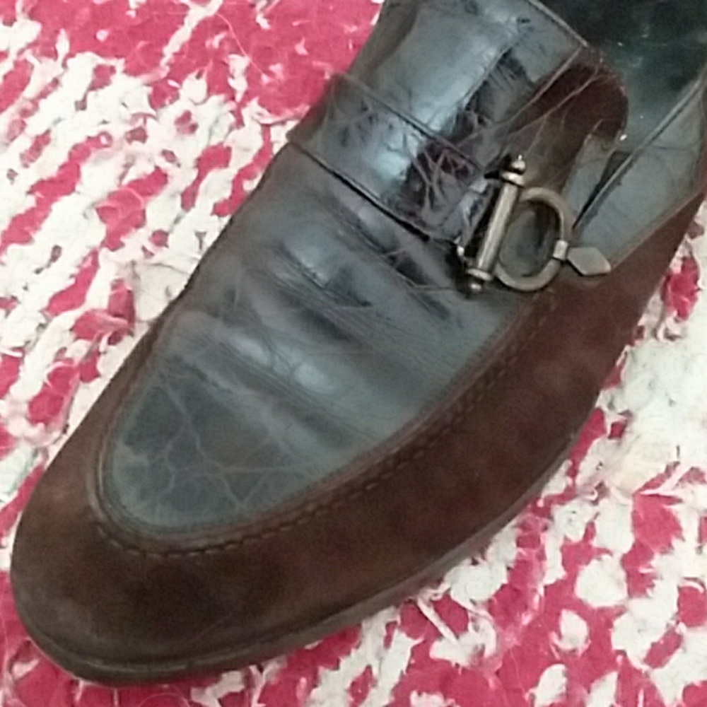 Taryn Rose Slip-ons
